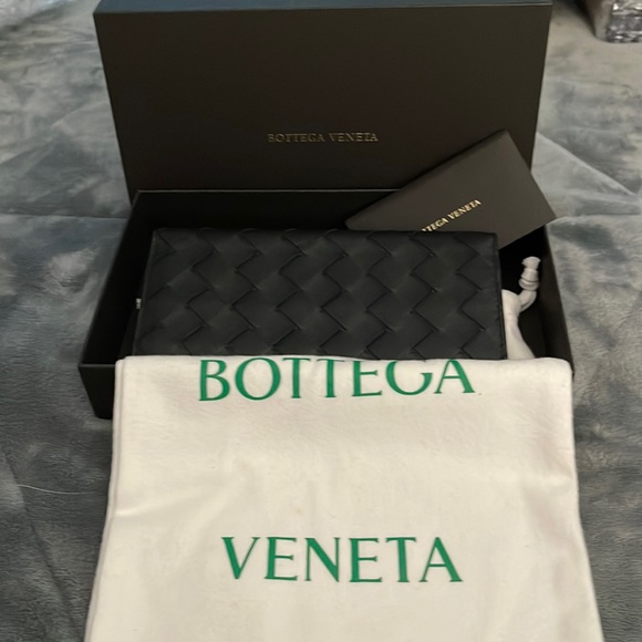 Bottega Veneta slim wallet intrecciato leather gorgeous comes with box n dust Bg - Picture 6 of 10
